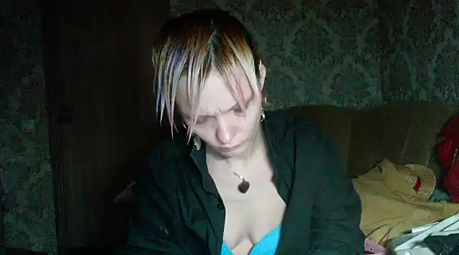 WildMissNiks online show from December 10, 10:49 am