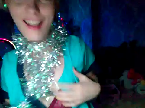 WildMissNiks online show from December 27, 1:28 pm