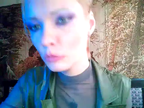 WildMissNiks online show from February 2, 1:19 pm