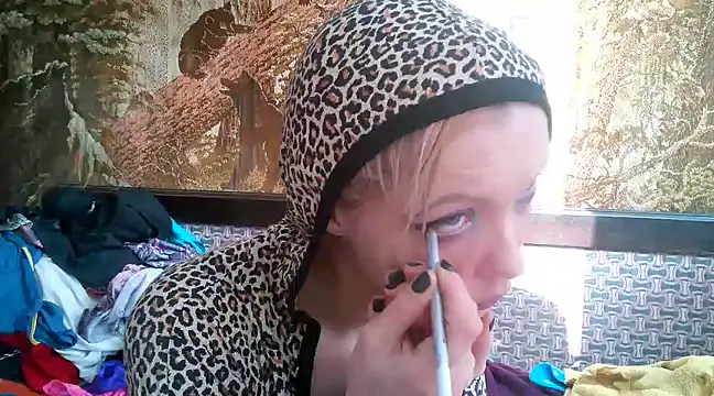 WildMissNiks online show from March 1, 8:13 am