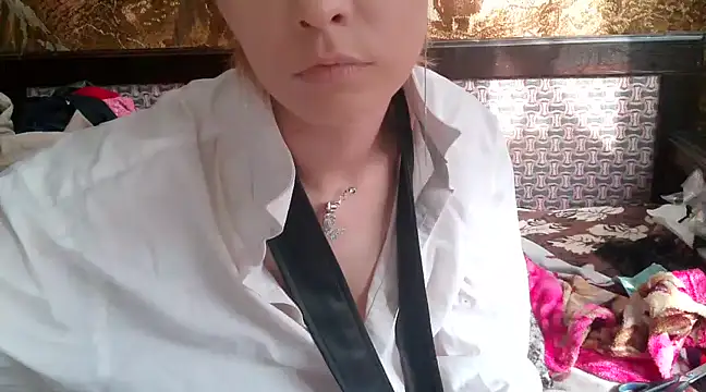 WildMissNiks online show from March 15, 8:58 am