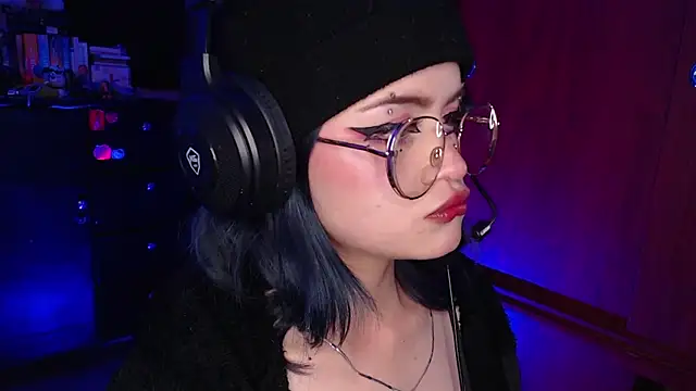 Raventh  online show from December 18, 1:44 am