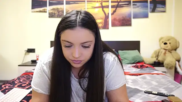 adelline online show from January 8, 9:50 pm