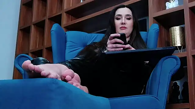 Snapshot of Mistress_Audrey chatting on January 9, 10:09 am Mistress Audrey online show from January 9, 10:09 am