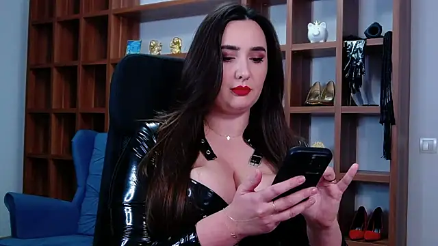 Snapshot of Mistress_Audrey chatting on November 7, 7:25 pm Mistress Audrey online show from November 7, 7:25 pm