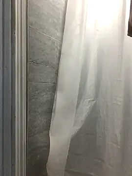 Snapshot of 69RIPsta69 chatting on October 30, 7:47 pm 69RIPsta69 online show from October 30, 7:47 pm