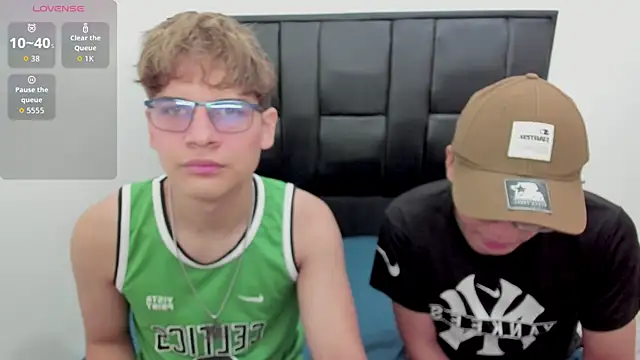 Snapshot of javieryalejandro chatting on October 21, 1:01 pm javieryalejandro online show from October 21, 1:01 pm