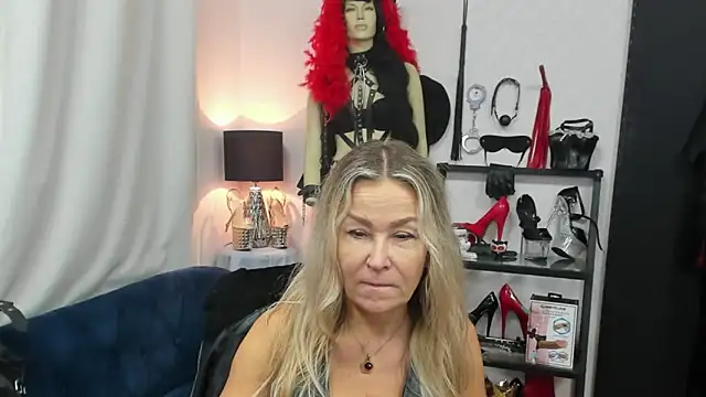 crystaLUX online show from October 23, 4:23 am