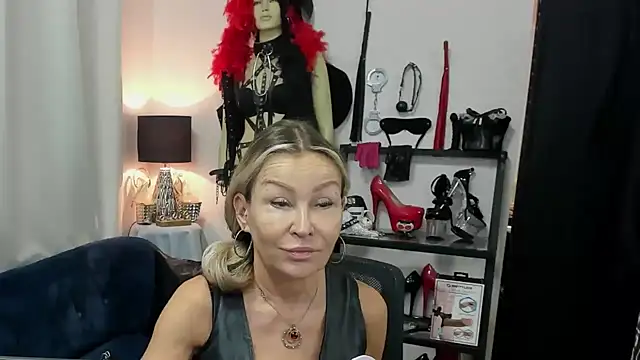 crystaLUX online show from August 3, 4:33 am