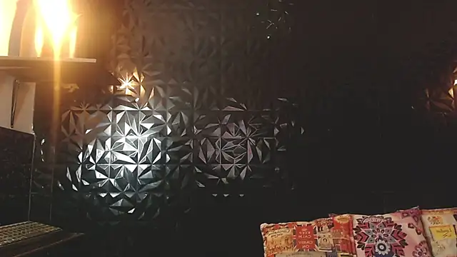 PINK  LOLA1 online show from November 10, 11:59 pm