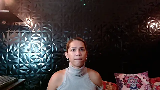 Snapshot of PINK__LOLA1 chatting on June 26, 10:14 pm PINK LOLA1 online show from June 26, 10:14 pm