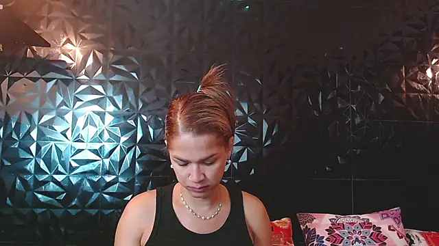 Snapshot of PINK__LOLA1 chatting on July 29, 7:23 pm PINK LOLA1 online show from July 29, 7:23 pm