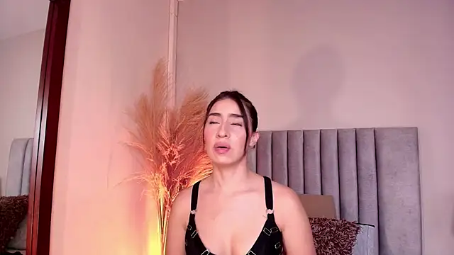 Snapshot of Christy_Sea chatting on October 30, 6:19 pm Christy Sea online show from October 30, 6:19 pm