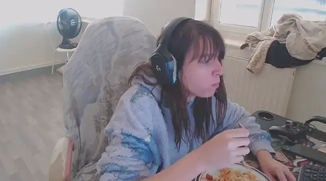 missthon0 online show from December 15, 2:48 pm