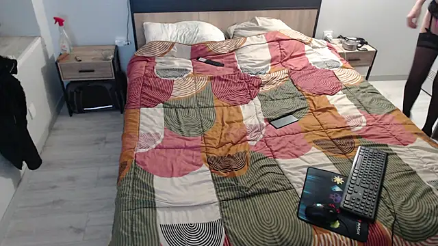 missthon0 online show from October 3, 1:19 pm