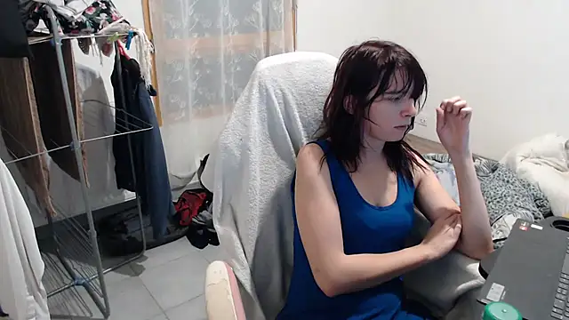 missthon0 online show from November 6, 10:27 am