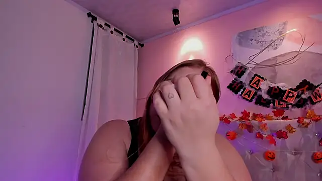 hannamartinn online show from October 24, 3:19 pm