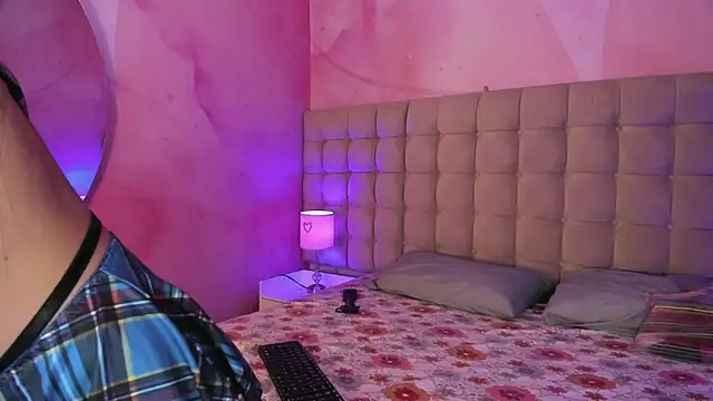 Snapshot of Mariana_sweetest chatting on March 30, 9:49 pm Mariana sweetest online show from March 30, 9:49 pm