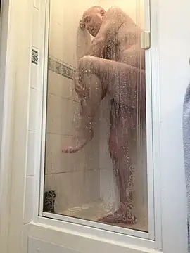 Snapshot of Free2cum4u chatting on February 10, 3:42 pm Free2cum4u online show from February 10, 3:42 pm