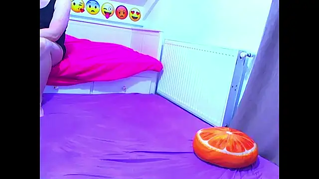 evehotty online show from February 22, 8:07 pm