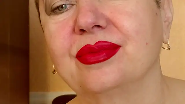 LadyPosh online show from January 15, 8:41 am