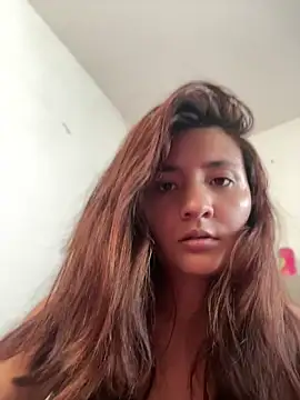 Snapshot of emily_honter chatting on July 14, 7:08 pm emily honter online show from July 14, 7:08 pm