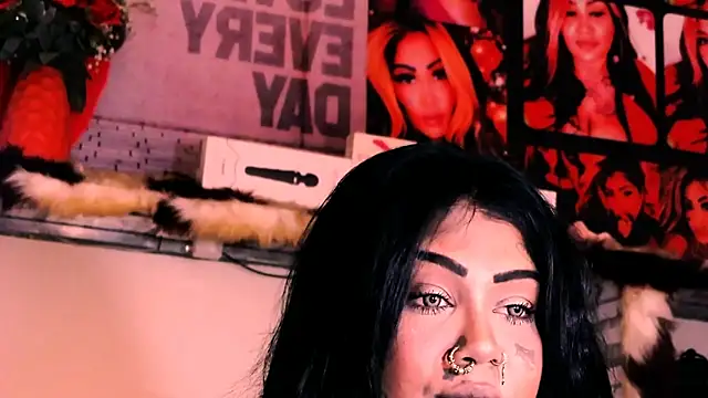 indian dreamgirl online show from November 22, 8:08 pm