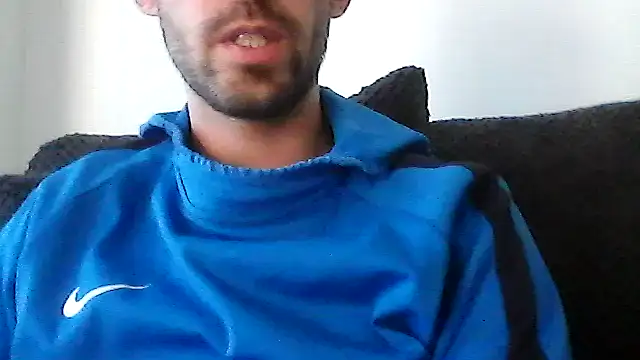 Snapshot of juju156111 chatting on November 7, 1:33 pm juju156111 online show from November 7, 1:33 pm