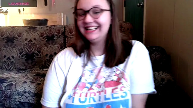 Snapshot of ZeTurtleMaster chatting on December 23, 7:20 pm ZeTurtleMaster online show from December 23, 7:20 pm