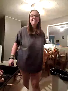 Snapshot of ZeTurtleMaster chatting on January 1, 12:32 am ZeTurtleMaster online show from January 1, 12:32 am