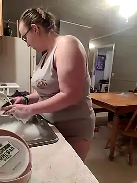 Snapshot of ZeTurtleMaster chatting on January 12, 12:07 am ZeTurtleMaster online show from January 12, 12:07 am