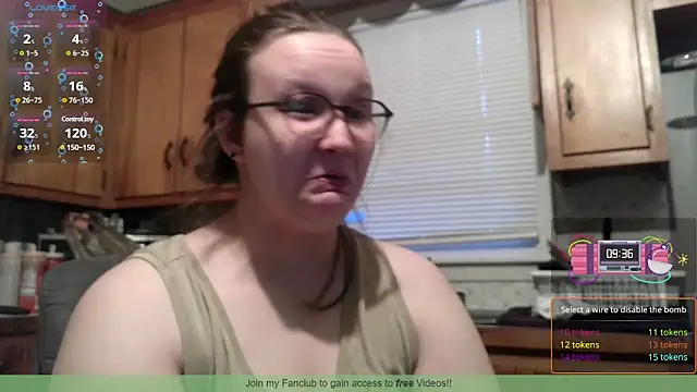 Snapshot of ZeTurtleMaster chatting on March 3, 11:56 pm ZeTurtleMaster online show from March 3, 11:56 pm