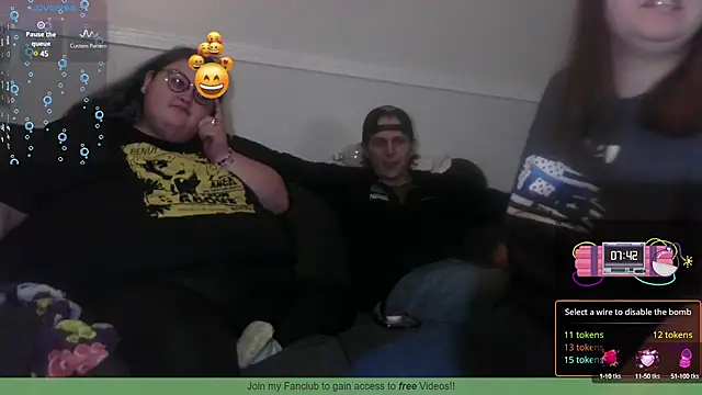 Snapshot of ZeTurtleMaster chatting on March 9, 10:41 am ZeTurtleMaster online show from March 9, 10:41 am