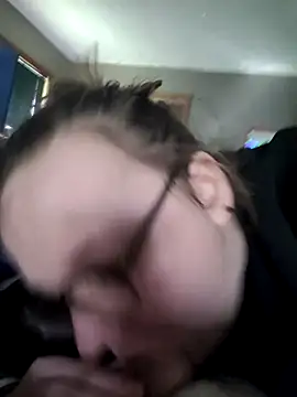 Snapshot of ZeTurtleMaster chatting on March 18, 9:43 pm ZeTurtleMaster online show from March 18, 9:43 pm