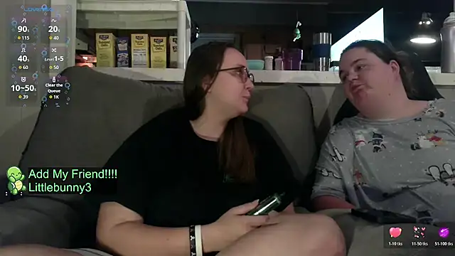 Snapshot of ZeTurtleMaster chatting on October 22, 12:11 am ZeTurtleMaster online show from October 22, 12:11 am