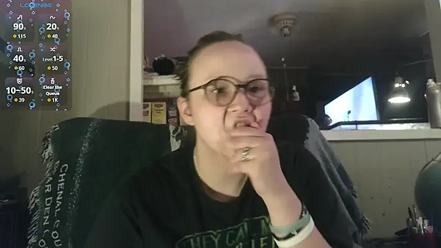 Snapshot of ZeTurtleMaster chatting on November 23, 1:16 am ZeTurtleMaster online show from November 23, 1:16 am