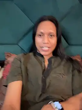 Snapshot of DarlingJenny22 chatting on April 21, 6:44 pm DarlingJenny22 online show from April 21, 6:44 pm