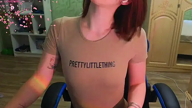 DanaMartina online show from March 3, 8:27 am