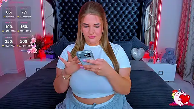 Snapshot of Adele_sugar chatting on July 13, 8:22 pm Adele sugar online show from July 13, 8:22 pm