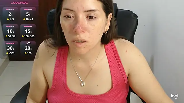 Snapshot of spicey_latina chatting on July 17, 12:06 am spicey latina online show from July 17, 12:06 am