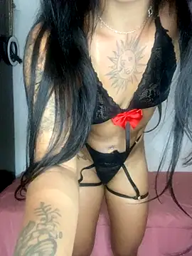 Snapshot of angellhott chatting on September 15, 1:33 pm angellhott online show from September 15, 1:33 pm