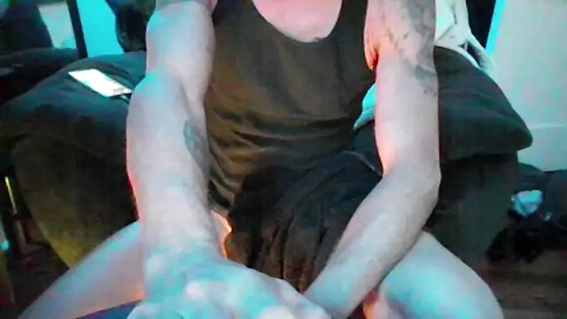 Snapshot of justinewe69 chatting on March 9, 6:45 pm justinewe69 online show from March 9, 6:45 pm