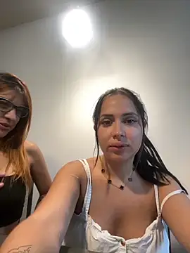 Snapshot of candelacante chatting on March 4, 9:54 pm candelacante online show from March 4, 9:54 pm