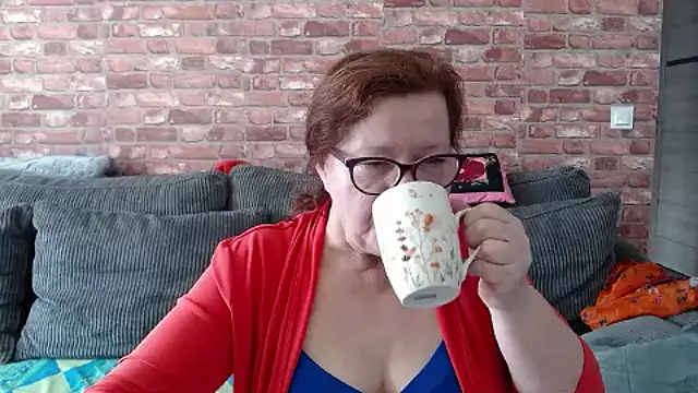 Adelewildx online show from March 9, 9:24 am