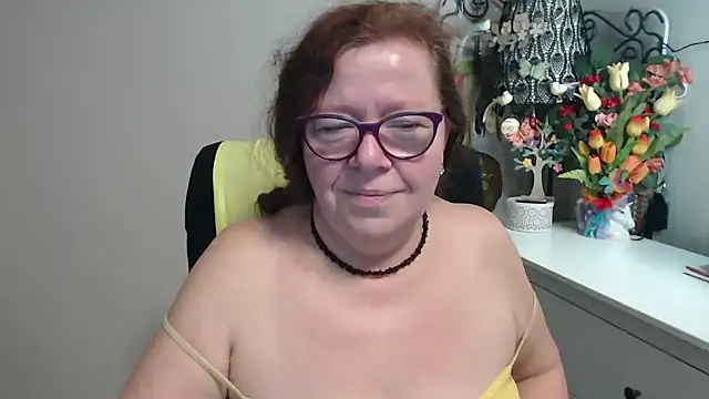 Adelewildx online show from March 2, 5:08 am