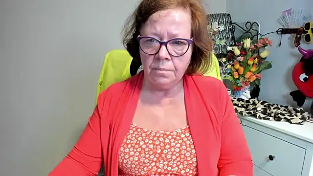 Adelewildx online show from May 26, 2:07 am