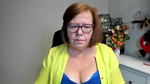 Adelewildx online show from June 1, 2:46 am