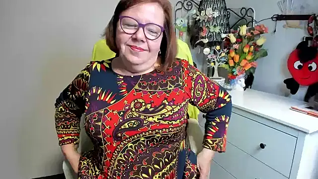 Adelewildx online show from June 15, 2:47 am