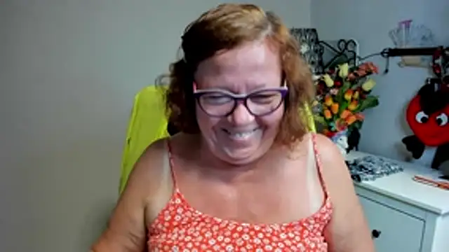 Adelewildx online show from June 23, 1:47 am