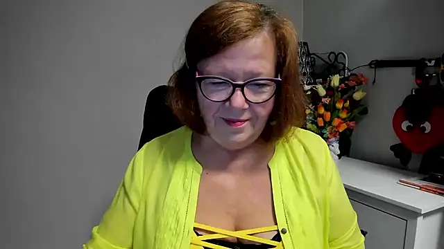 Adelewildx online show from July 13, 3:31 am